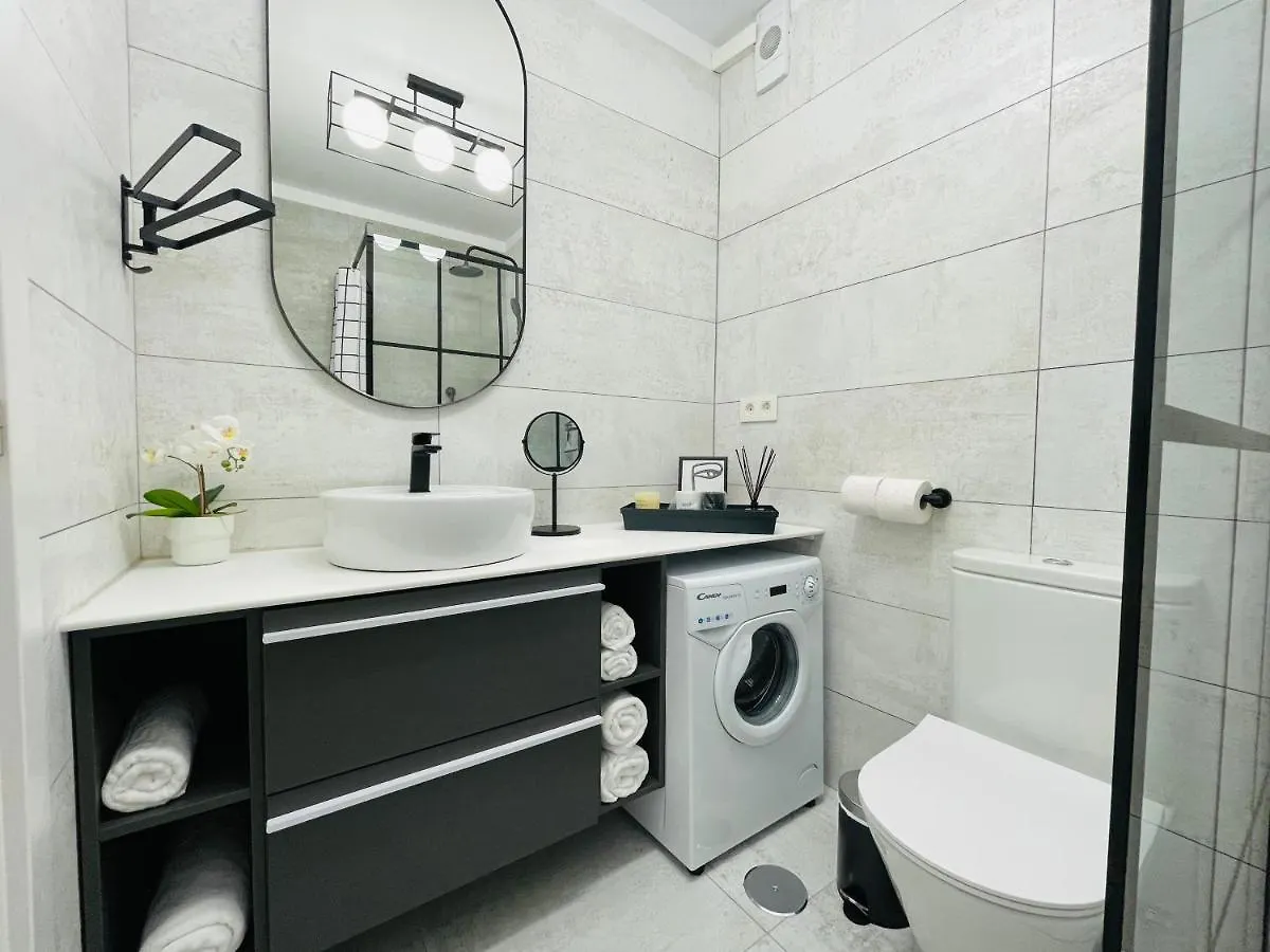 Apartament Tenerifeopenhome Central Corner Relax, Wifi, Breakfast, Beach Los Cristisnos Arona  Hiszpania